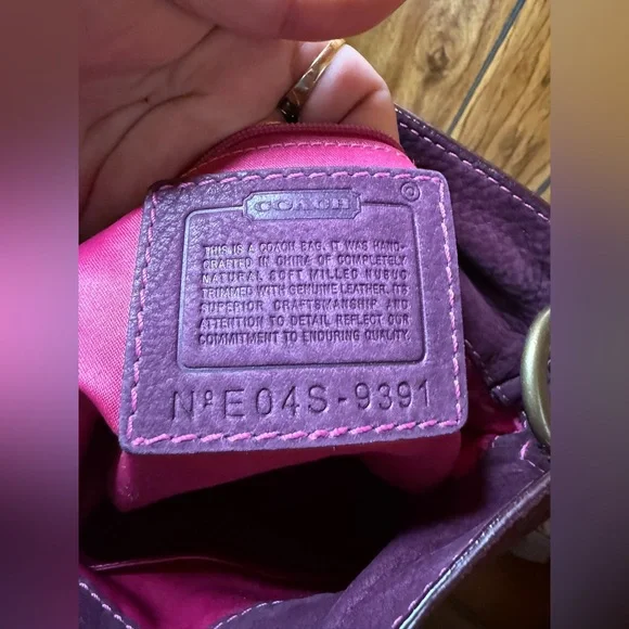 Coach Vintage Chelsea Nubuc Pink and Purple Leather Shoulder Bag - Picture 3 of 9